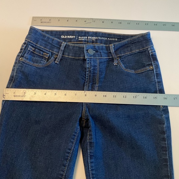 Old Navy Jeans, Mid-Rise, Super Skinny, 5-Pocket, Size 2 - Picture 10 of 11